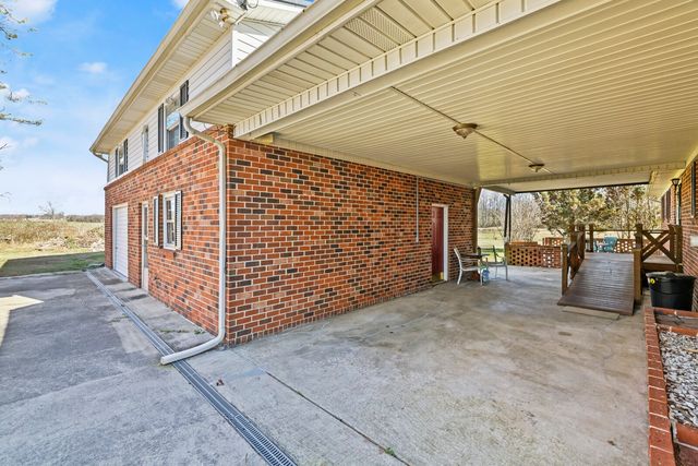 2521 Old Airport Rd, Hillsboro, TN 37342