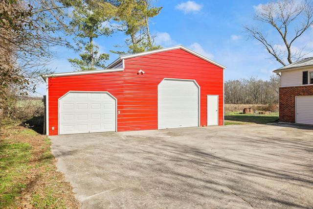 2521 Old Airport Rd, Hillsboro, TN 37342