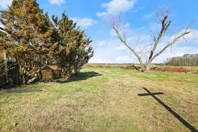 2521 Old Airport Rd, Hillsboro, TN 37342