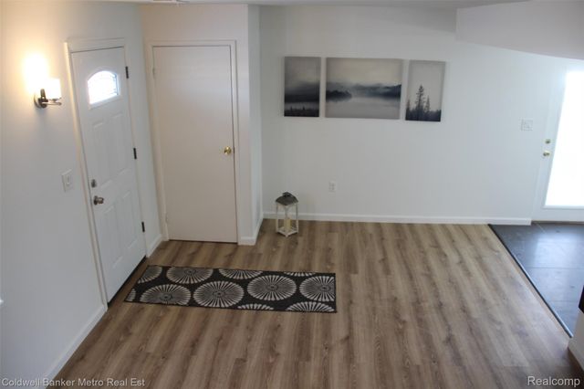 6 Beechwoode Lane, Pontiac, MI 48340