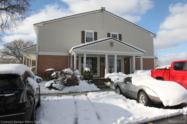 6 Beechwoode Lane, Pontiac, MI 48340