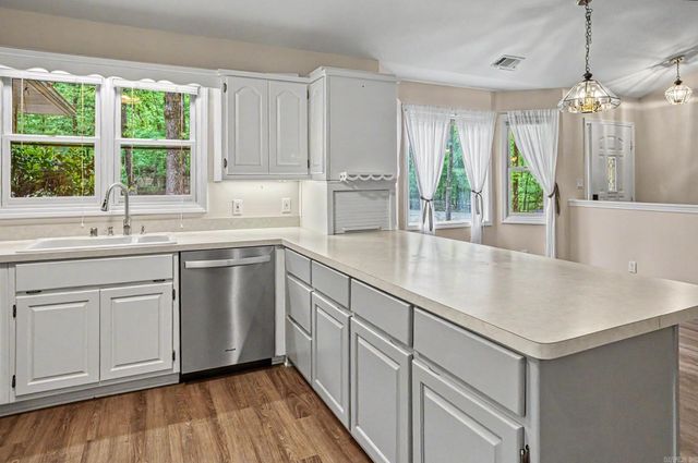 21 Surtidor Lane, Hot Springs Village, AR 71909