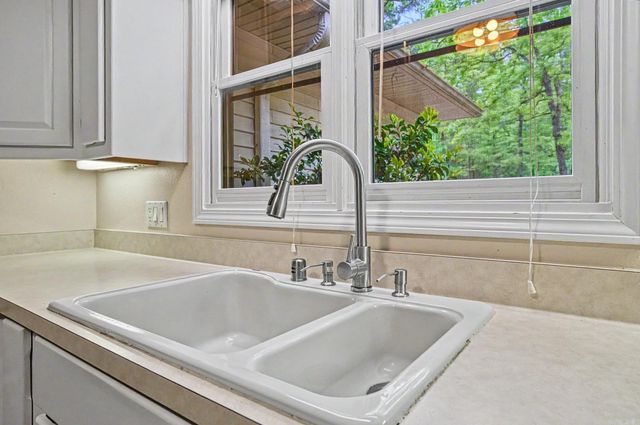 21 Surtidor Lane, Hot Springs Village, AR 71909