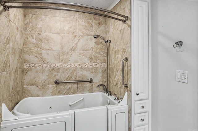 21 Surtidor Lane, Hot Springs Village, AR 71909