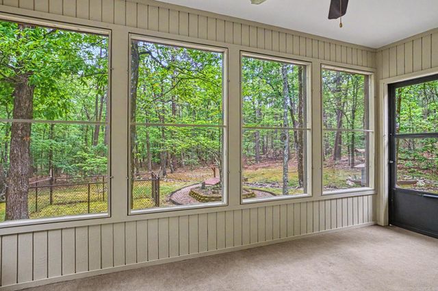 21 Surtidor Lane, Hot Springs Village, AR 71909