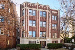 1112 Grove Street 1B, Evanston, IL 60201