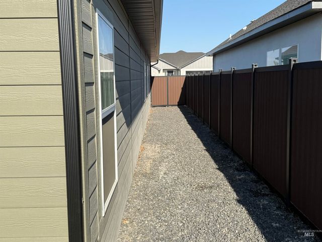 1583 Lagoon Lane, Twin Falls, ID 83301