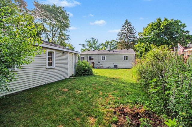 1307 Fall River Road, Ypsilanti, MI 48198