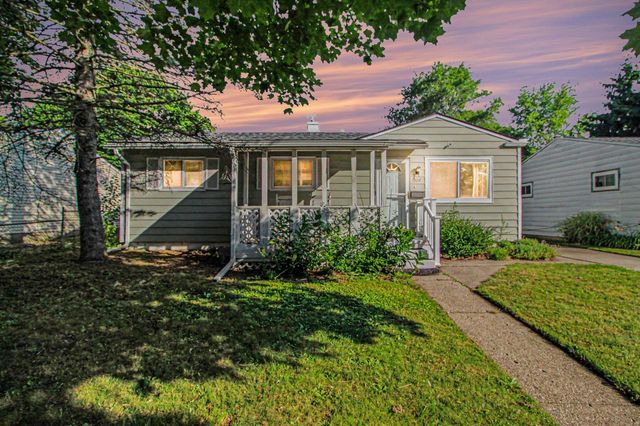 1307 Fall River Road, Ypsilanti, MI 48198