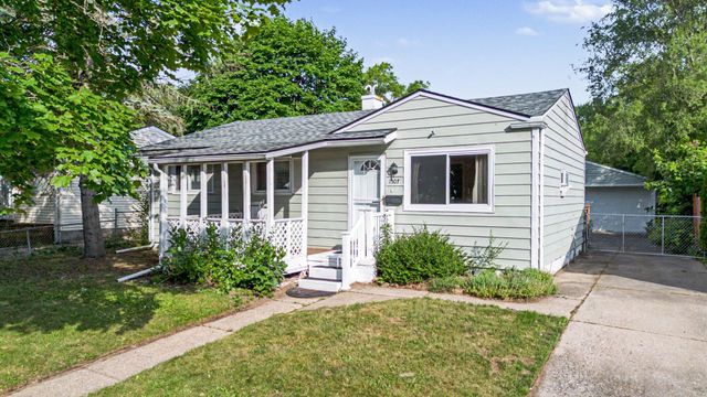 1307 Fall River Road, Ypsilanti, MI 48198