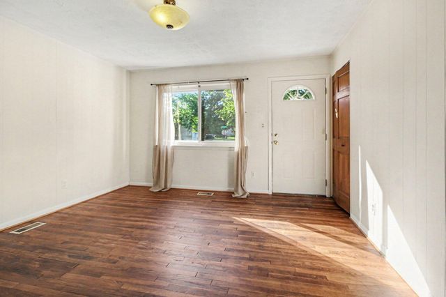 1307 Fall River Road, Ypsilanti, MI 48198