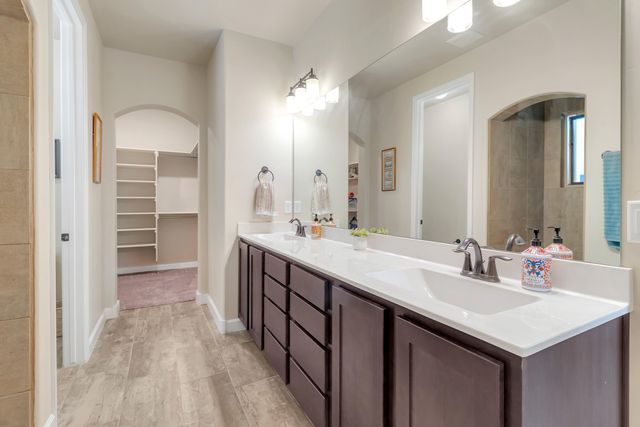 8827 Coal Bank Street NW, Albuquerque, NM 87114