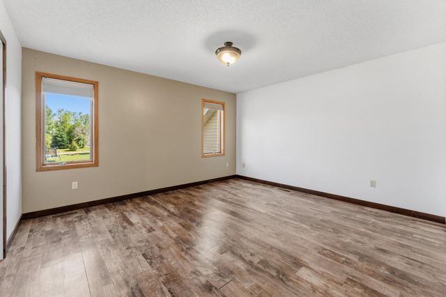 5632 407th Court, North Branch, MN 55056
