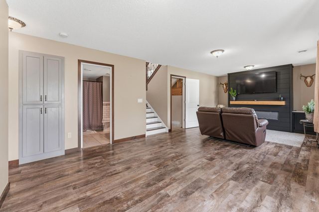 5632 407th Court, North Branch, MN 55056