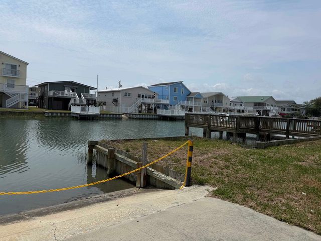 313 56th Ave. N, North Myrtle Beach, SC 29582