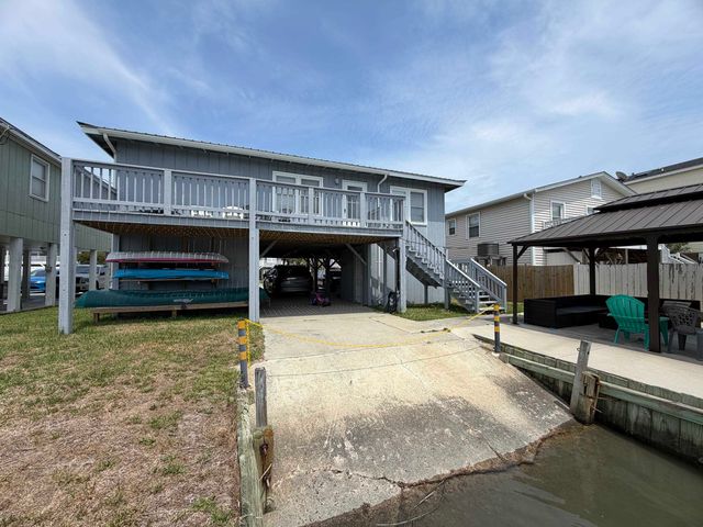 313 56th Ave. N, North Myrtle Beach, SC 29582