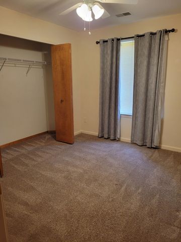 312 Marigold Circle, Westland, MI 48185