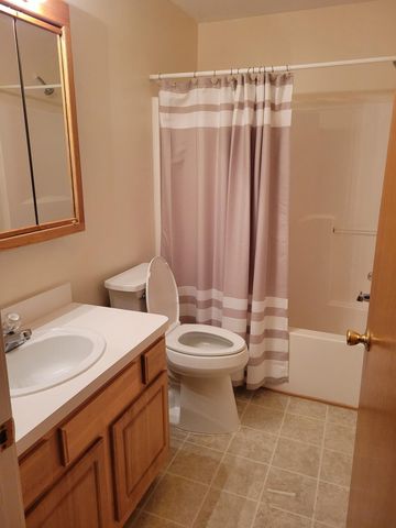 312 Marigold Circle, Westland, MI 48185