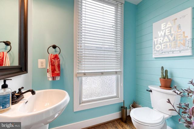 25 YOGURT LN, Baltimore, MD 21231