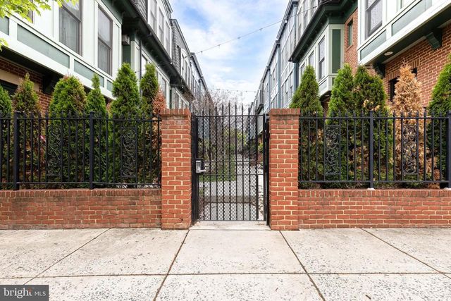 25 YOGURT LN, Baltimore, MD 21231
