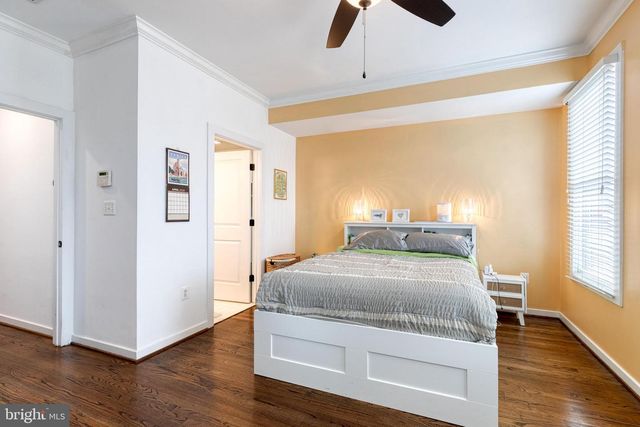 25 YOGURT LN, Baltimore, MD 21231