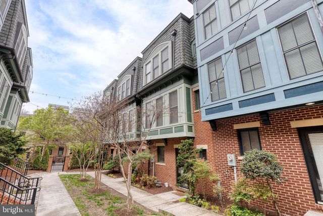 25 YOGURT LN, Baltimore, MD 21231