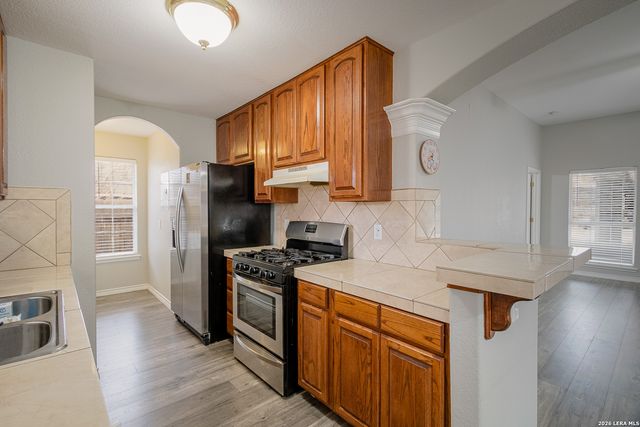 2811 Del Rio, San Antonio, TX 78203