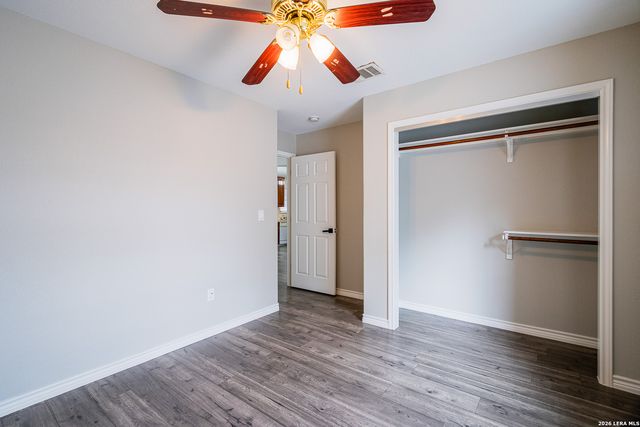 2811 Del Rio, San Antonio, TX 78203