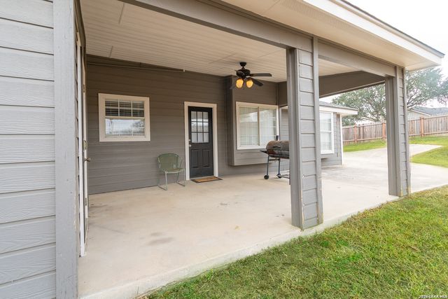 2811 Del Rio, San Antonio, TX 78203