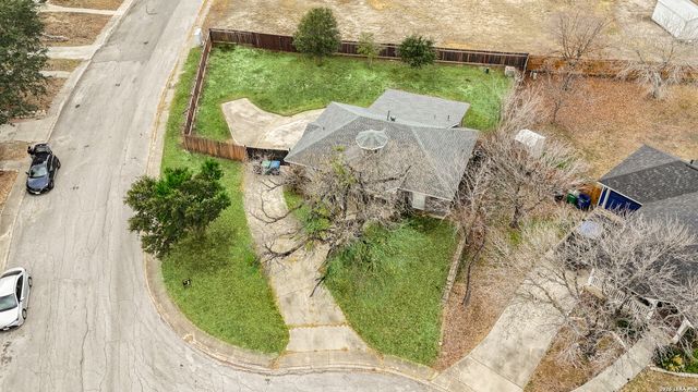 2811 Del Rio, San Antonio, TX 78203