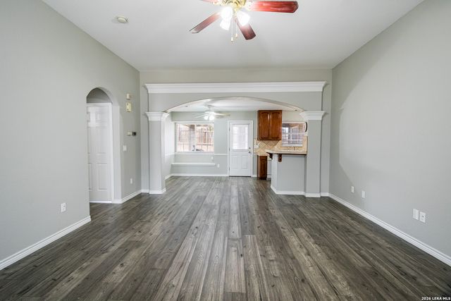 2811 Del Rio, San Antonio, TX 78203