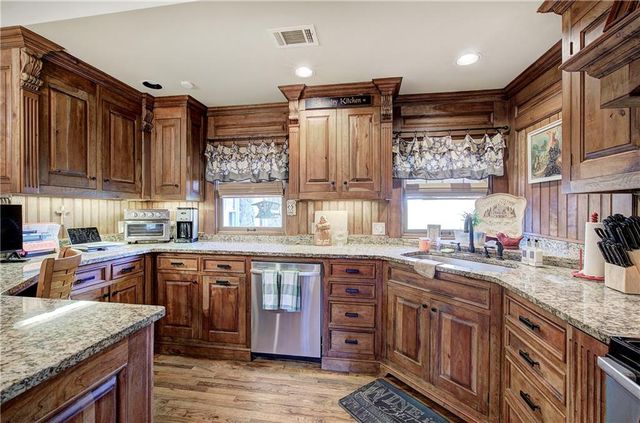 224 Hillcrest Drive, Calhoun, GA 30701