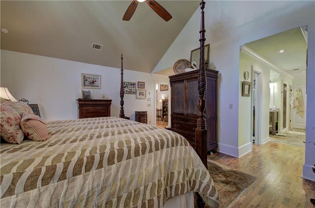 224 Hillcrest Drive, Calhoun, GA 30701