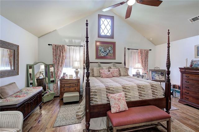 224 Hillcrest Drive, Calhoun, GA 30701