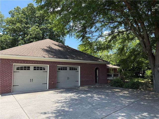 224 Hillcrest Drive, Calhoun, GA 30701