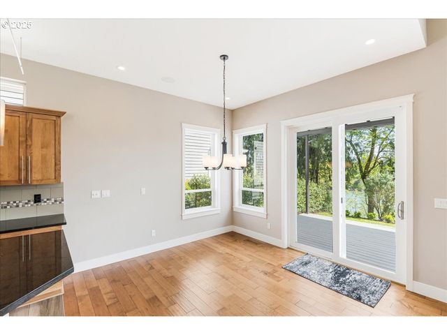 32092 Sw WILLAMETTE Way E, Wilsonville, OR 97070