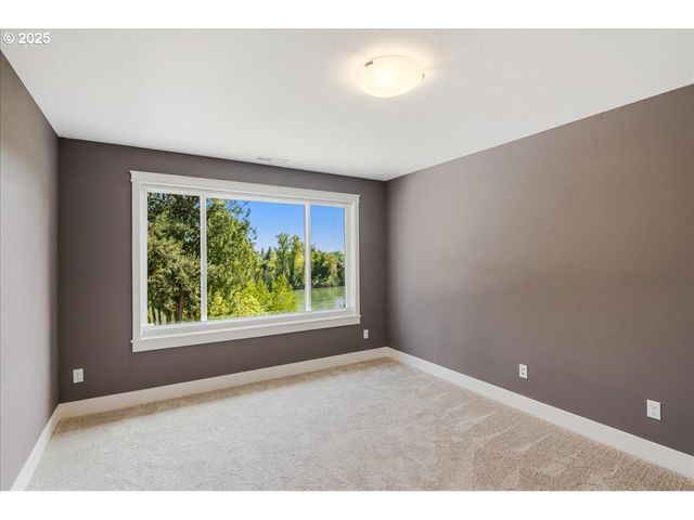 32092 Sw WILLAMETTE Way E, Wilsonville, OR 97070