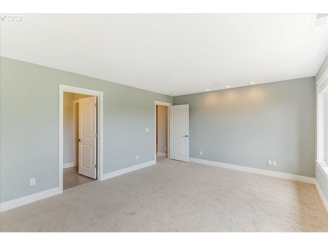 32092 Sw WILLAMETTE Way E, Wilsonville, OR 97070
