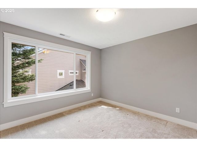 32092 Sw WILLAMETTE Way E, Wilsonville, OR 97070