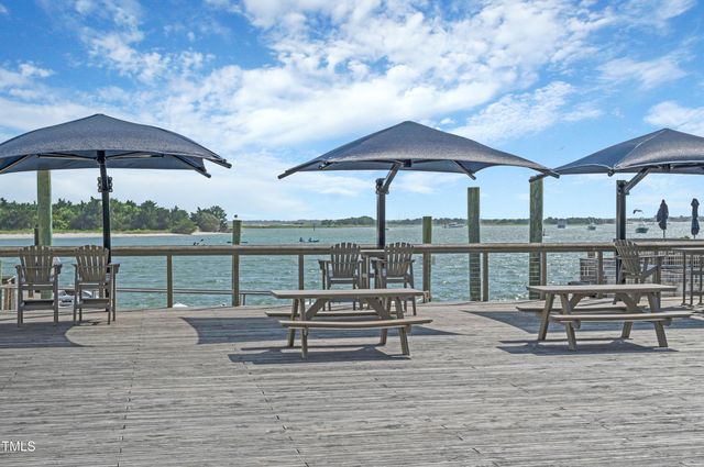 813 Broad Street, Beaufort, NC 28516