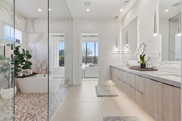 10465 N 128TH Place, Scottsdale, AZ 85259