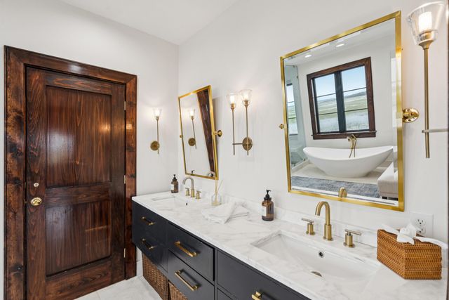 24 Seagrass Lane, Isle Of Palms, SC 29451