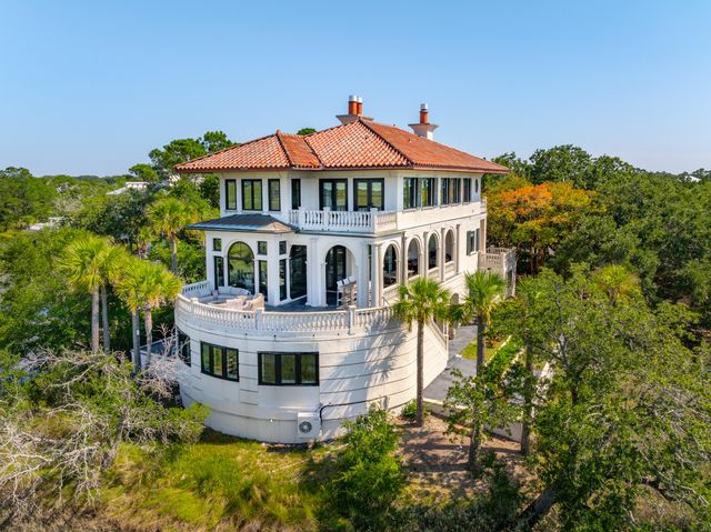 24 Seagrass Lane, Isle Of Palms, SC 29451