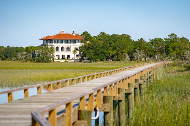 24 Seagrass Lane, Isle Of Palms, SC 29451