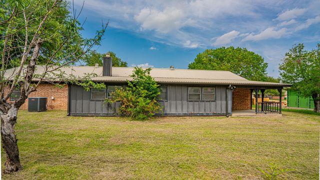 113 Wheeler Street, Glen Rose, TX 76043