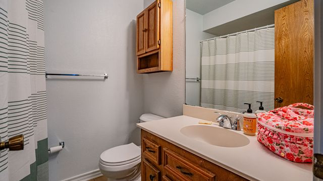 113 Wheeler Street, Glen Rose, TX 76043
