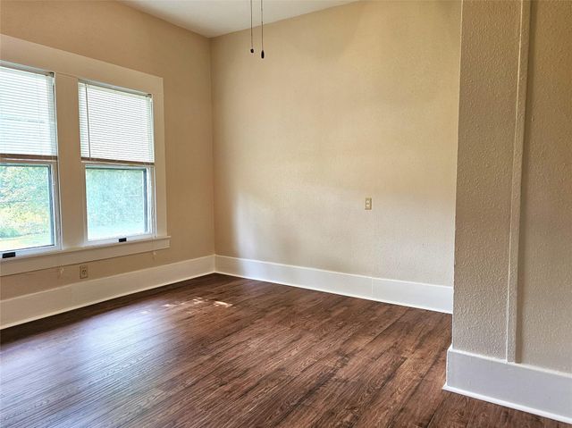 315 High Street, Tomball, TX 77375