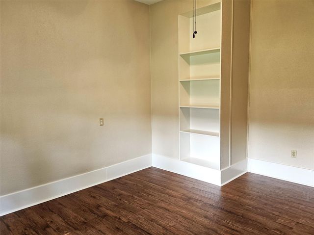 315 High Street, Tomball, TX 77375