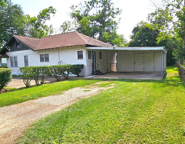 315 High Street, Tomball, TX 77375