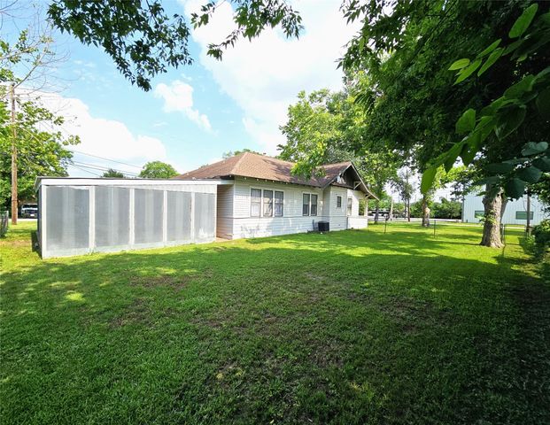 315 High Street, Tomball, TX 77375